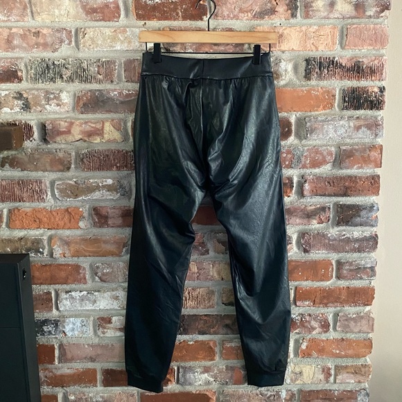 Commando Faux Leather Jogger Pants Relaxed Black Size Small - Picture 7 of 7